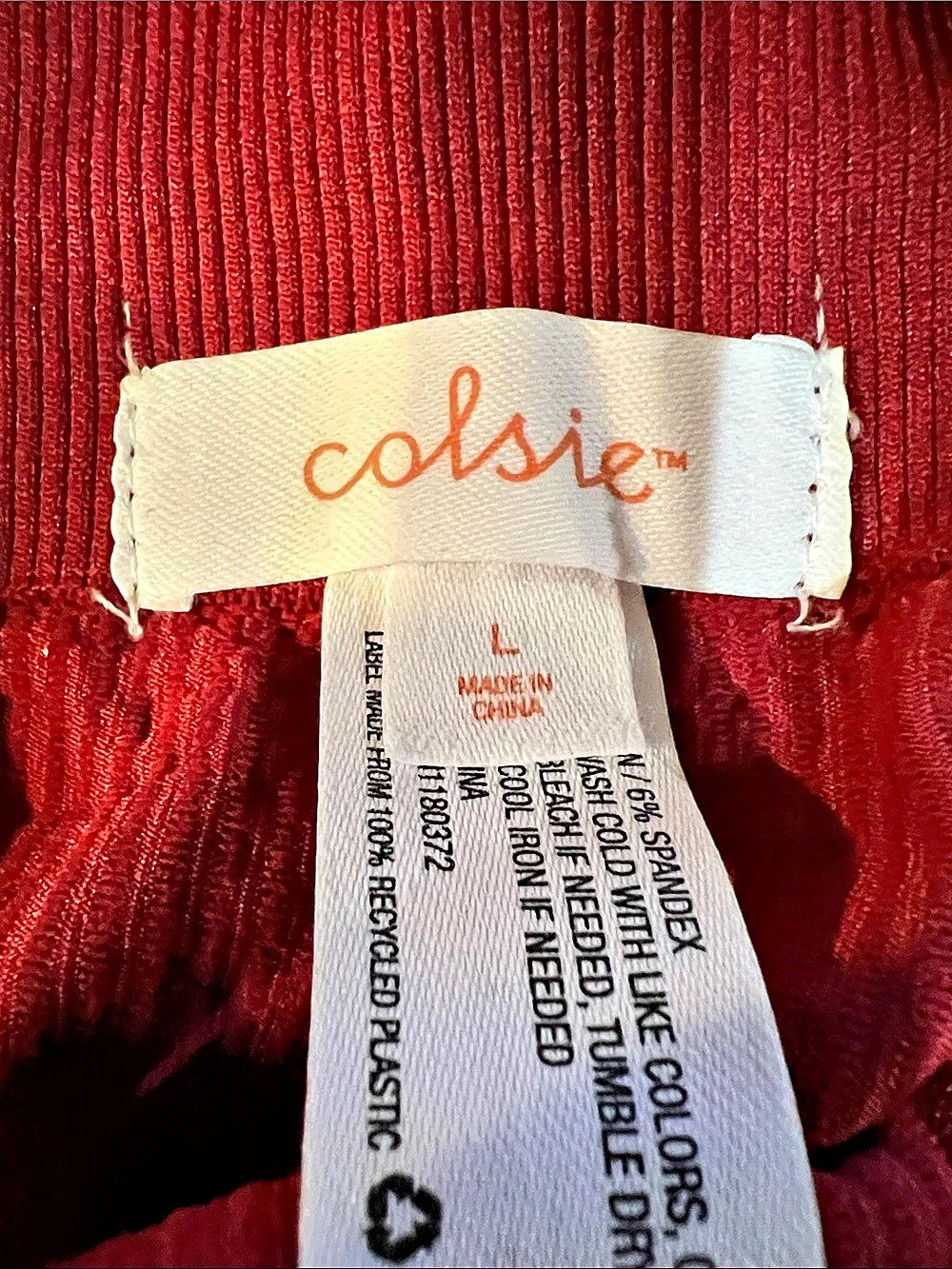 Colsie Ribbed Bike Shorts in Red Size Large - Picture 3 of 4
